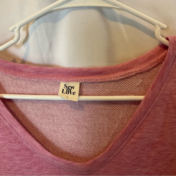 Sew in Love Women’s Short Sleeve V-Neck Light Plum Heathered Size Large - Picture 3 of 11